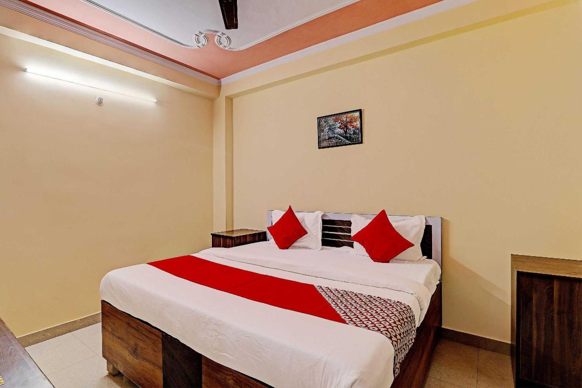 Super Hotel O Fort Inn Lucknow Esterno foto