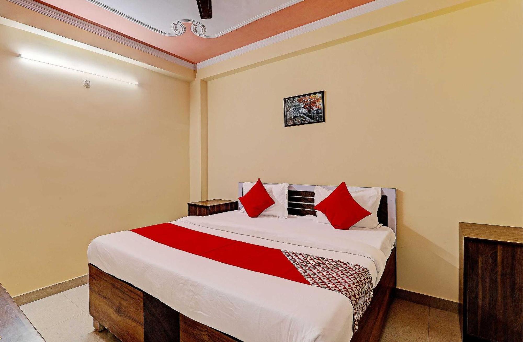 Super Hotel O Fort Inn Lucknow Esterno foto