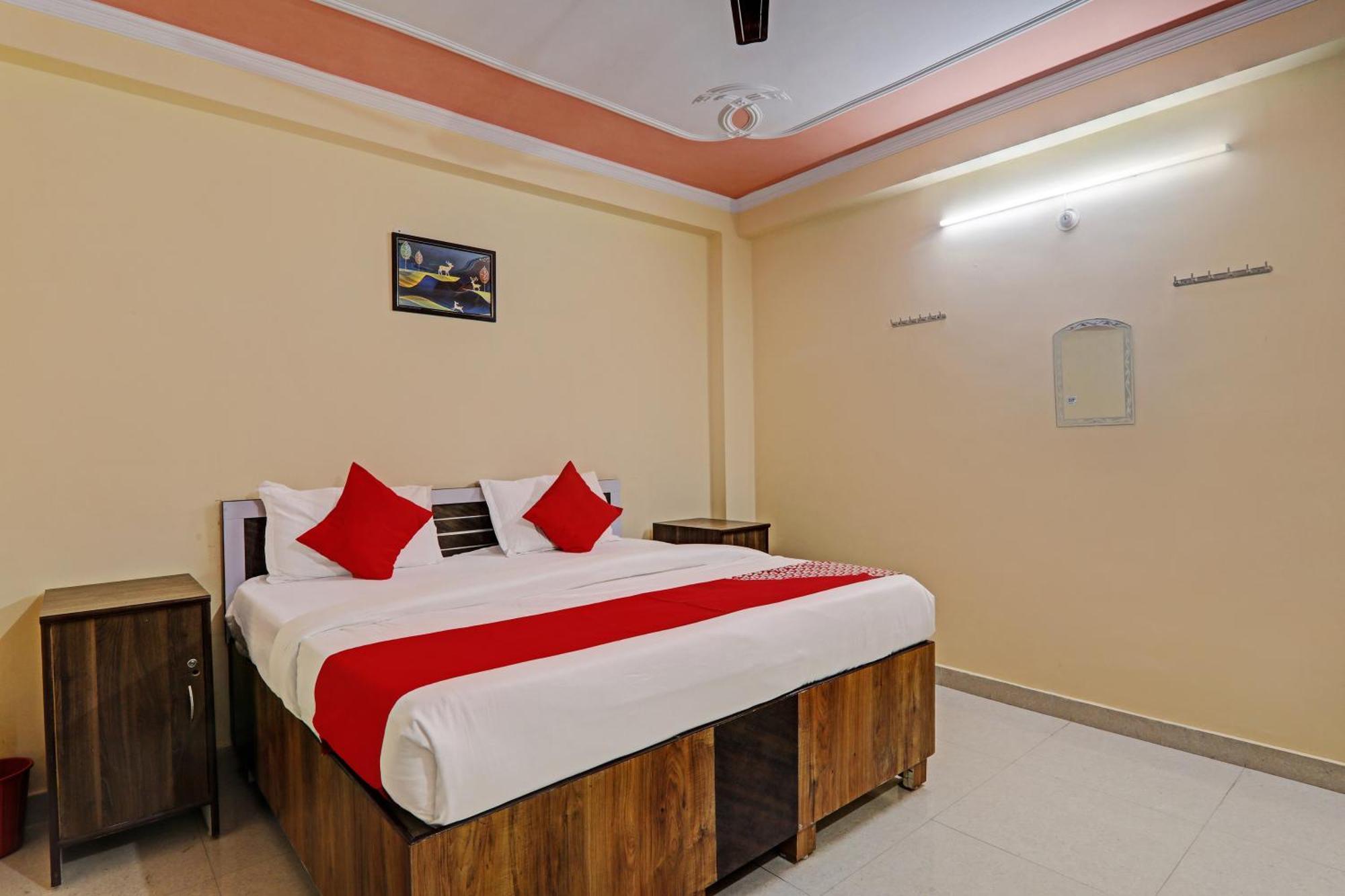 Super Hotel O Fort Inn Lucknow Esterno foto