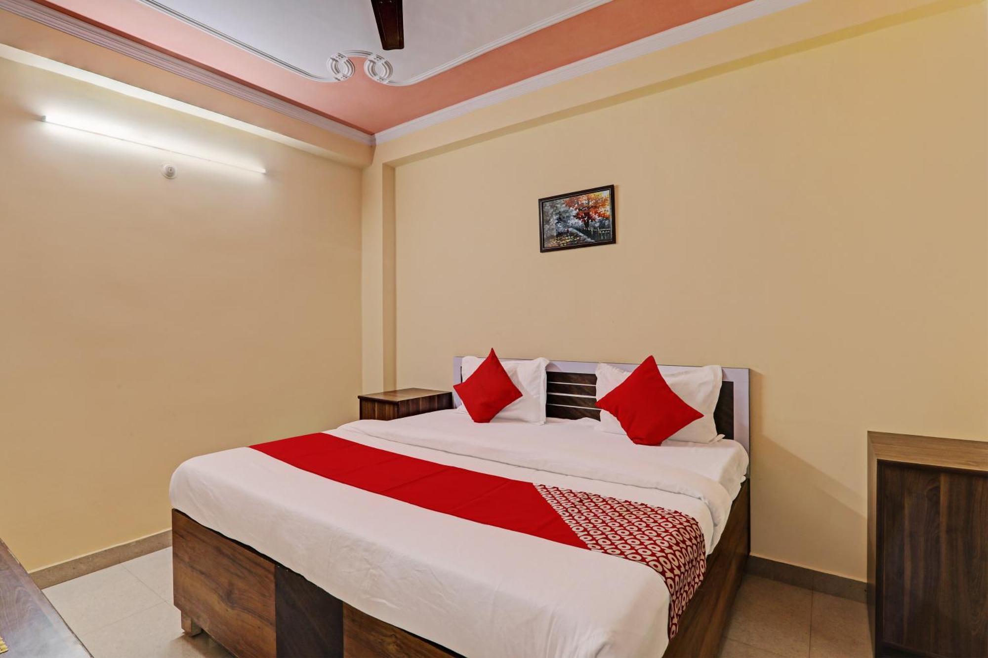Super Hotel O Fort Inn Lucknow Esterno foto