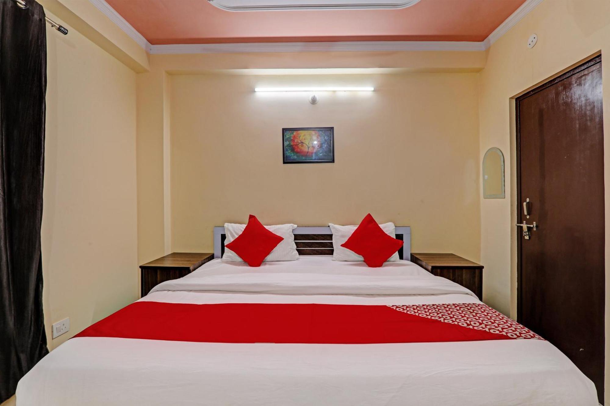 Super Hotel O Fort Inn Lucknow Esterno foto